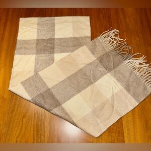 CASHMERE La Seine Neutral Shades Large Checkered Scarf with Fringe, NWOT